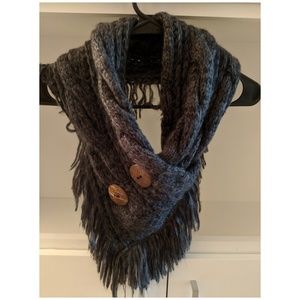 Grey Scarf with brown wood buttons